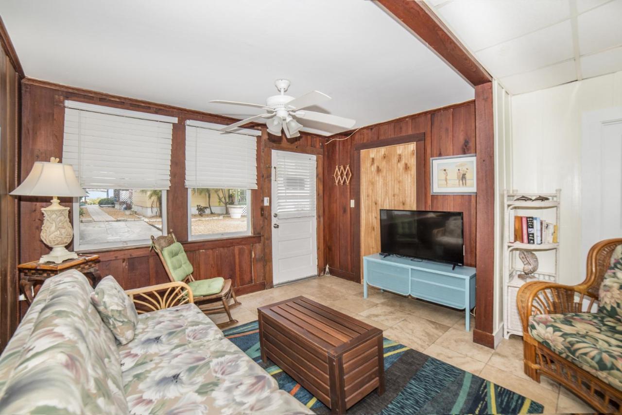 Sun N Fun Beachfront Vacation Rentals Индиан-Шорс Экстерьер фото